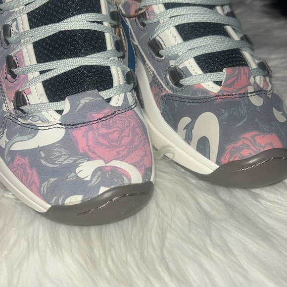 ❓Reebok Question ❓ - Picture 3 of 12
